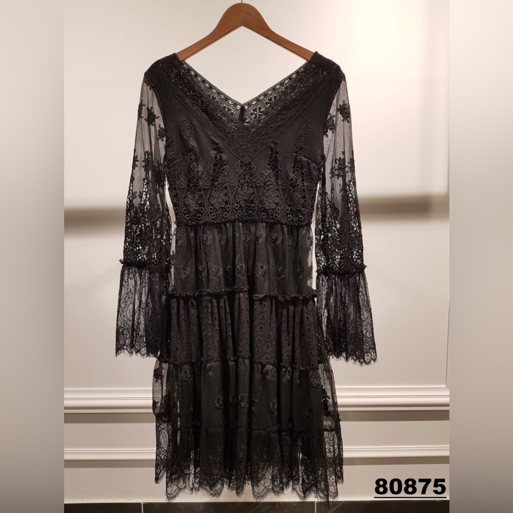 ❤️New❤️V-Neck Lace Dress